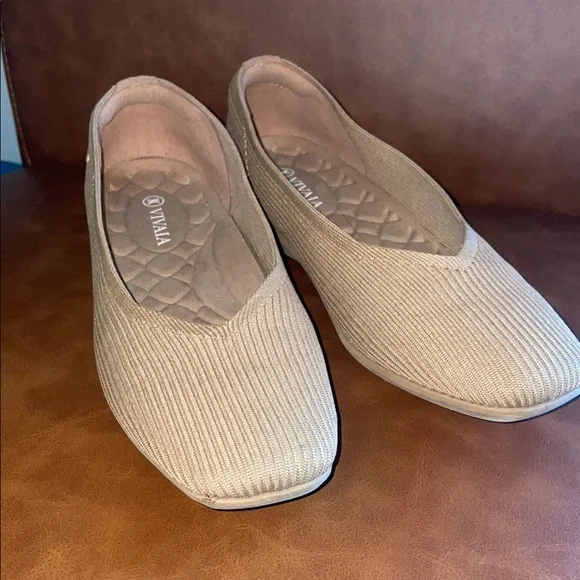 Vivaia tan flats - Picture 3 of 7